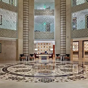 Hilton & 5*, Luksor Mısır