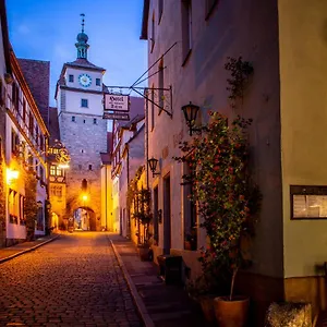 Szálloda Gaestehaus Am Weissen Turm, Rothenburg ob der Tauber